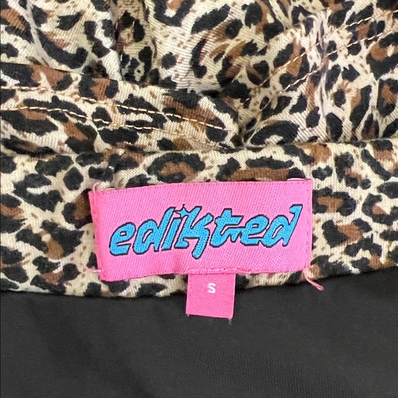 Edikted Leopard Ruffle Mini Skirt - Picture 6 of 10